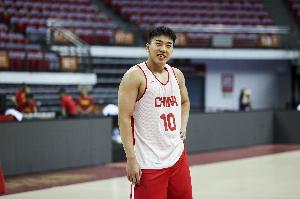 王俊杰单兵对位约旦进攻核心效果很好 期待淘汰赛中国队更好发挥