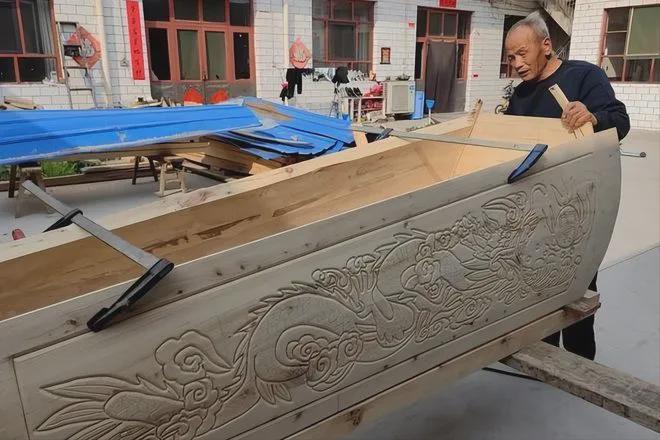 华体会赛事-老人自制棺材被环保局罚5.4万！法院：破坏环境侵害公共利益！