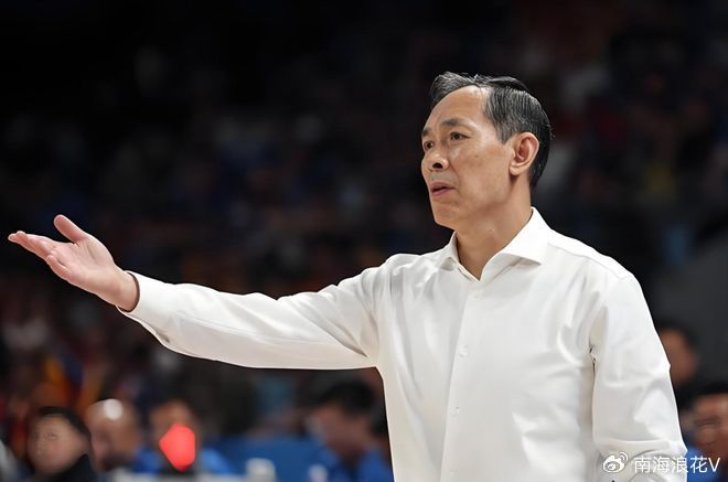 北京队迎1坏消息！2米06锋线悍将旧伤复发，许利民遇到麻烦了|曾凡博|上海队|北京首钢|赵睿|宁波队_新浪体育_新浪新闻