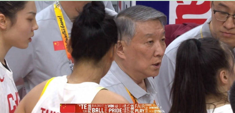 华体会比分直播-中国女篮三大内线合砍47分，球队却曝出最弱一环，赛后遭球迷批评